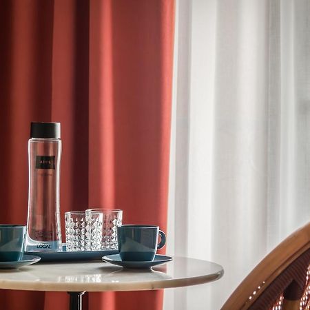 Bypillow Residence Abril Севилья Экстерьер фото