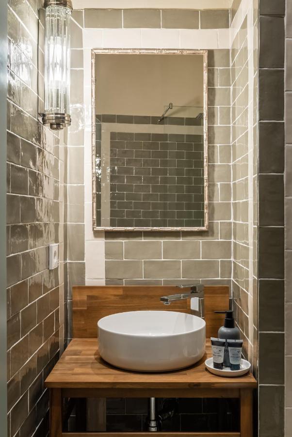 Bypillow Residence Abril Севилья Экстерьер фото